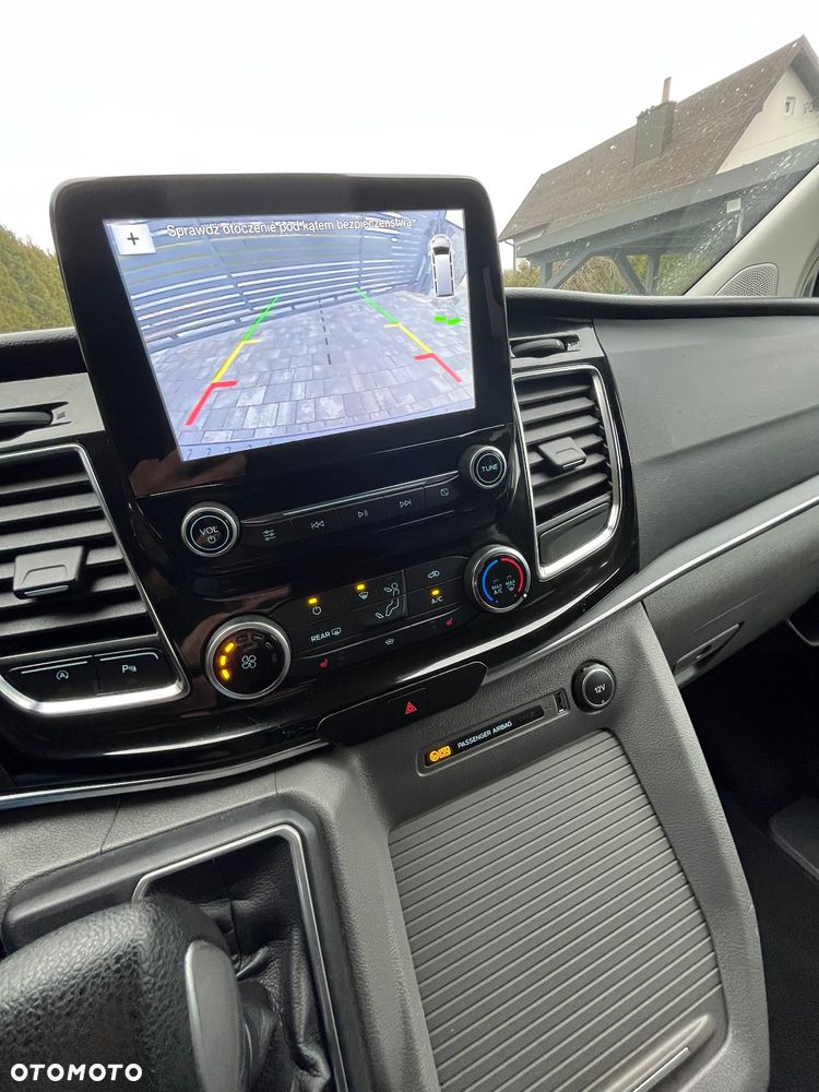 Ford Tourneo Custom 2.0 EcoBlue L2 Titanium X SelectShift - 27