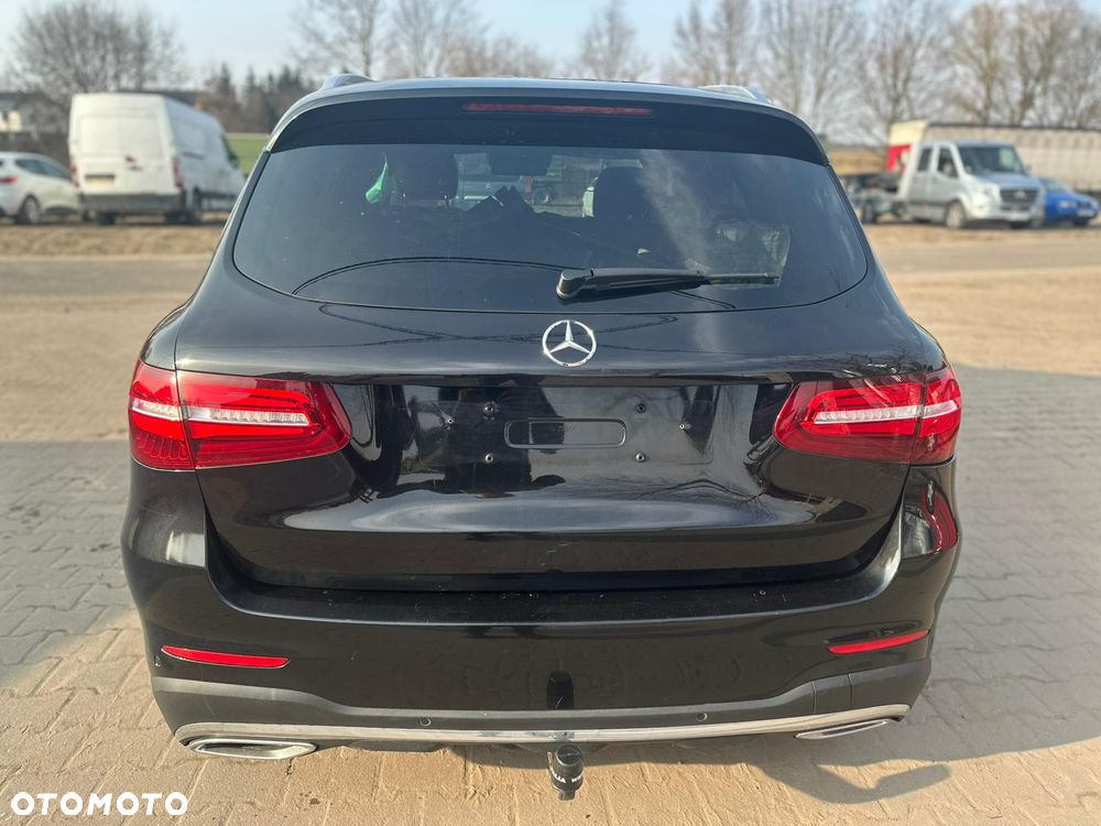 Mercedes-Benz GLC - 9