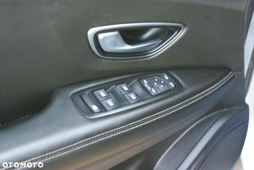 Renault Scenic 1.6 dCi Energy Dynamique - 10