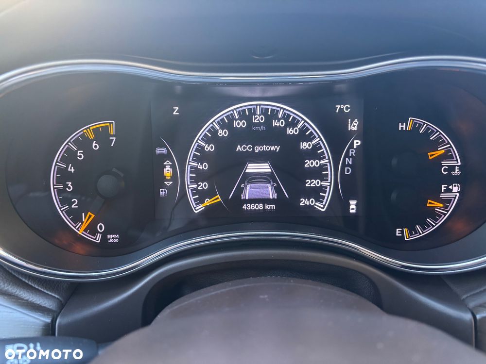 Jeep Grand Cherokee 5.7 V8 HEMI 4WD Automatik Overland - 37