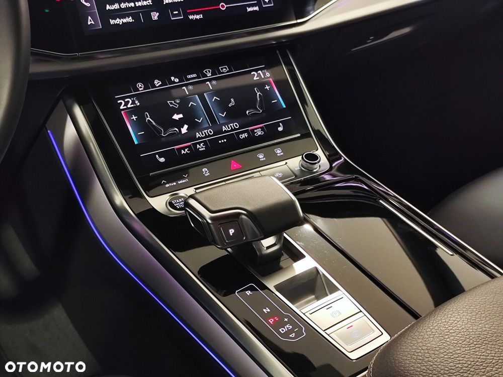 Audi Q8 - 13