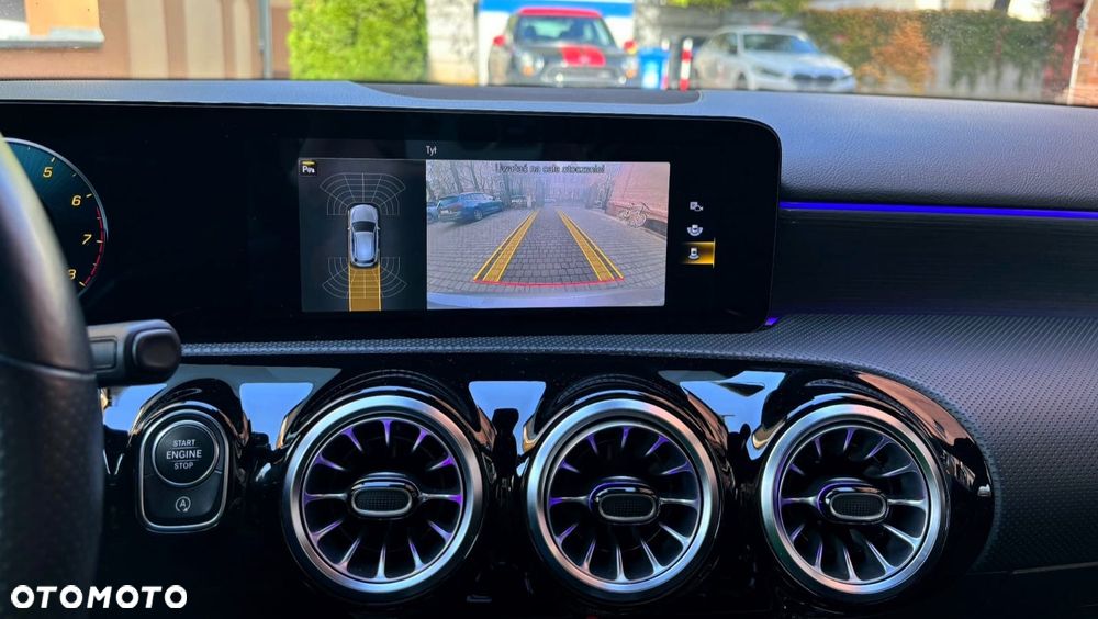 Mercedes-Benz Klasa A 200 7G-DCT - 8