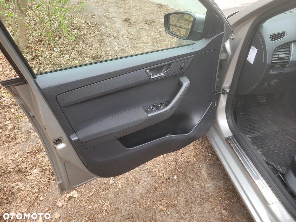 Skoda Fabia 1.0 TSI Ambition Plus - 6