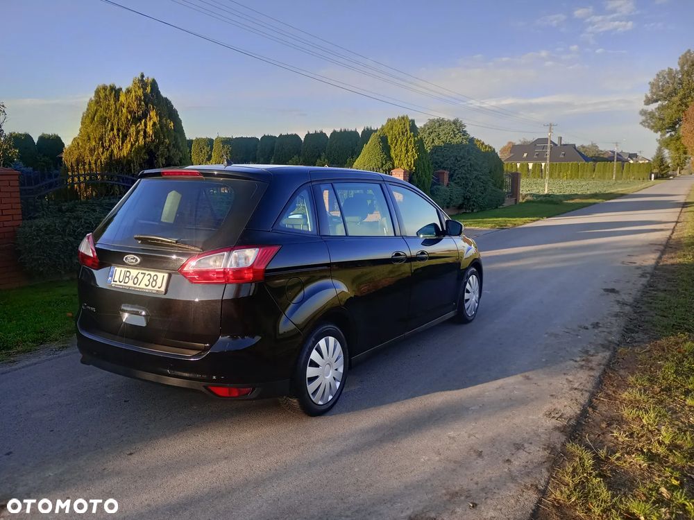 Ford Grand C-MAX - 13