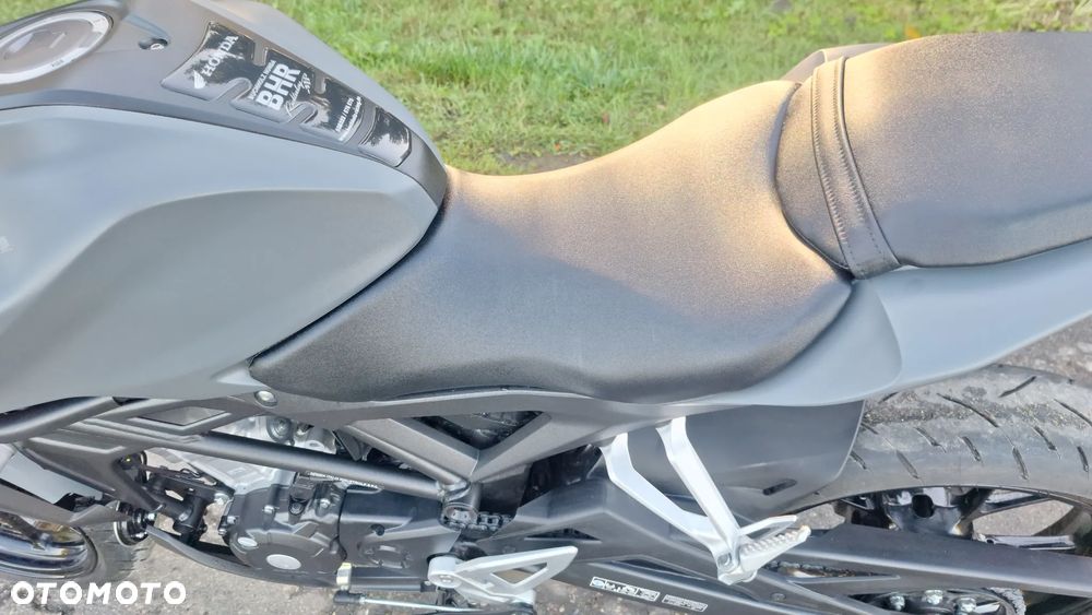 Honda CB - 11