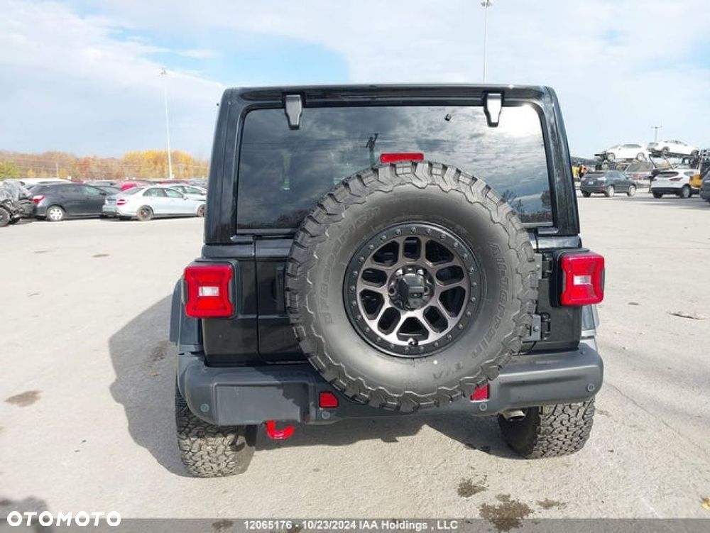 Jeep Wrangler - 4