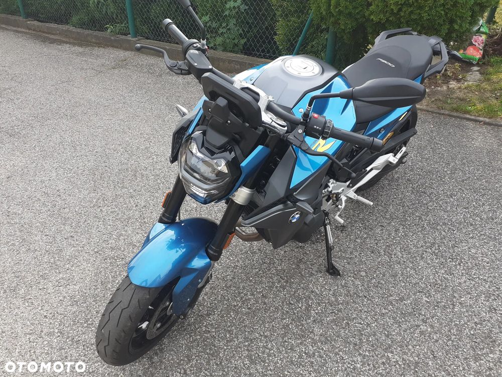 BMW F - 20
