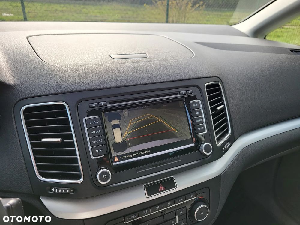Volkswagen Sharan 2.0 TDI Highline - 17