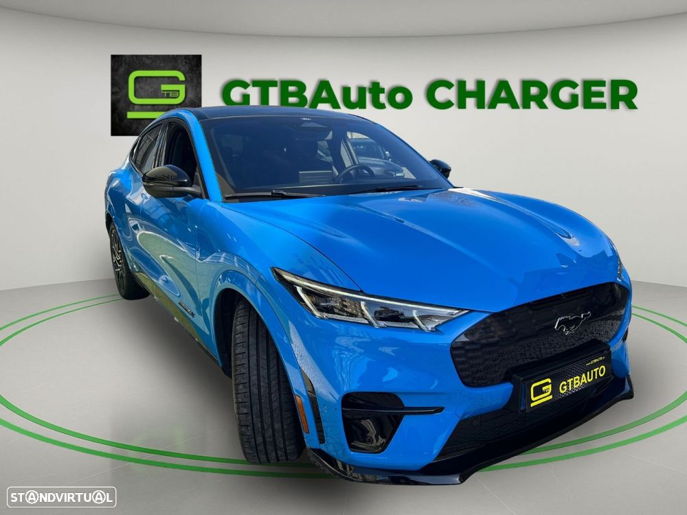 Ford Mustang Mach-E GT AWD - 4