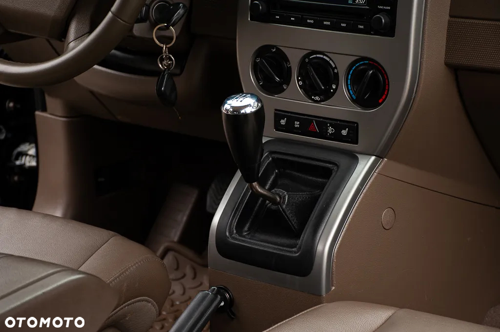 Jeep Compass 2.4 Sport - 23