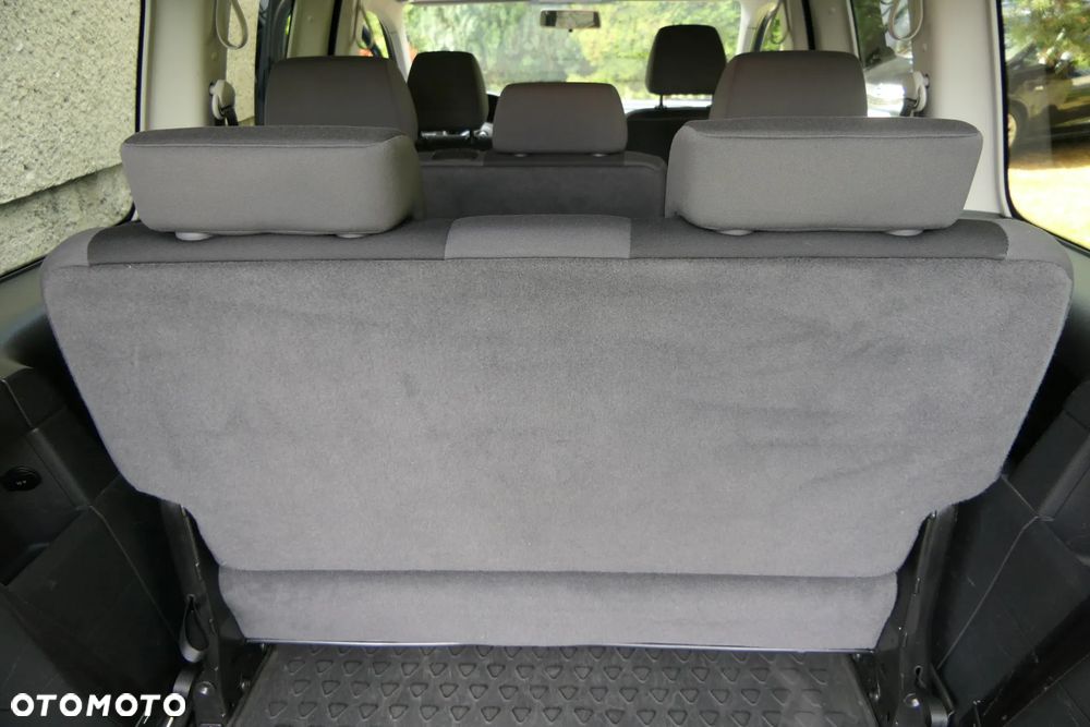 Volkswagen Caddy 1.6 (7-Si.) Edition 30 - 19