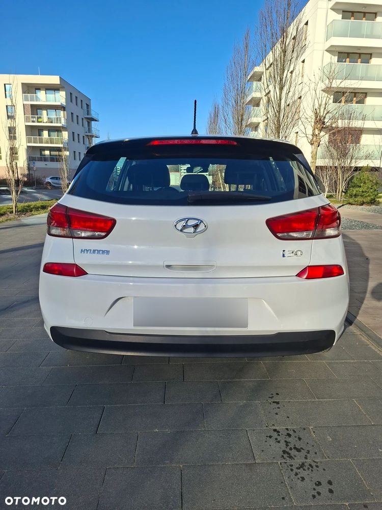 Hyundai i30 1.4 Classic + - 4