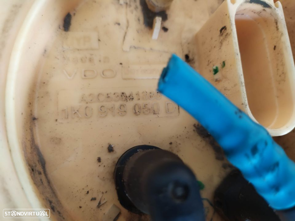 BOMBA / BOIA COMBUSTIVEL VOLKSWAGEN GOLF V AUDI A3 8P 1K0919050D - 2