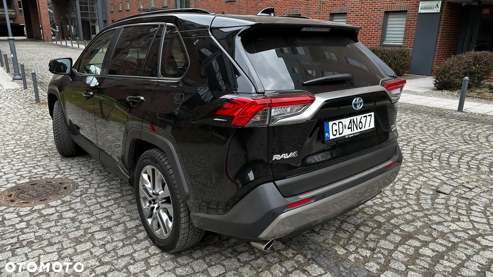 Toyota RAV4 - 4