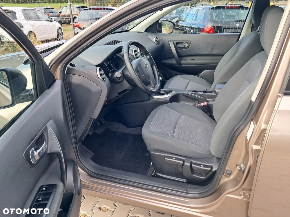 Nissan Qashqai 1.6 visia - 12