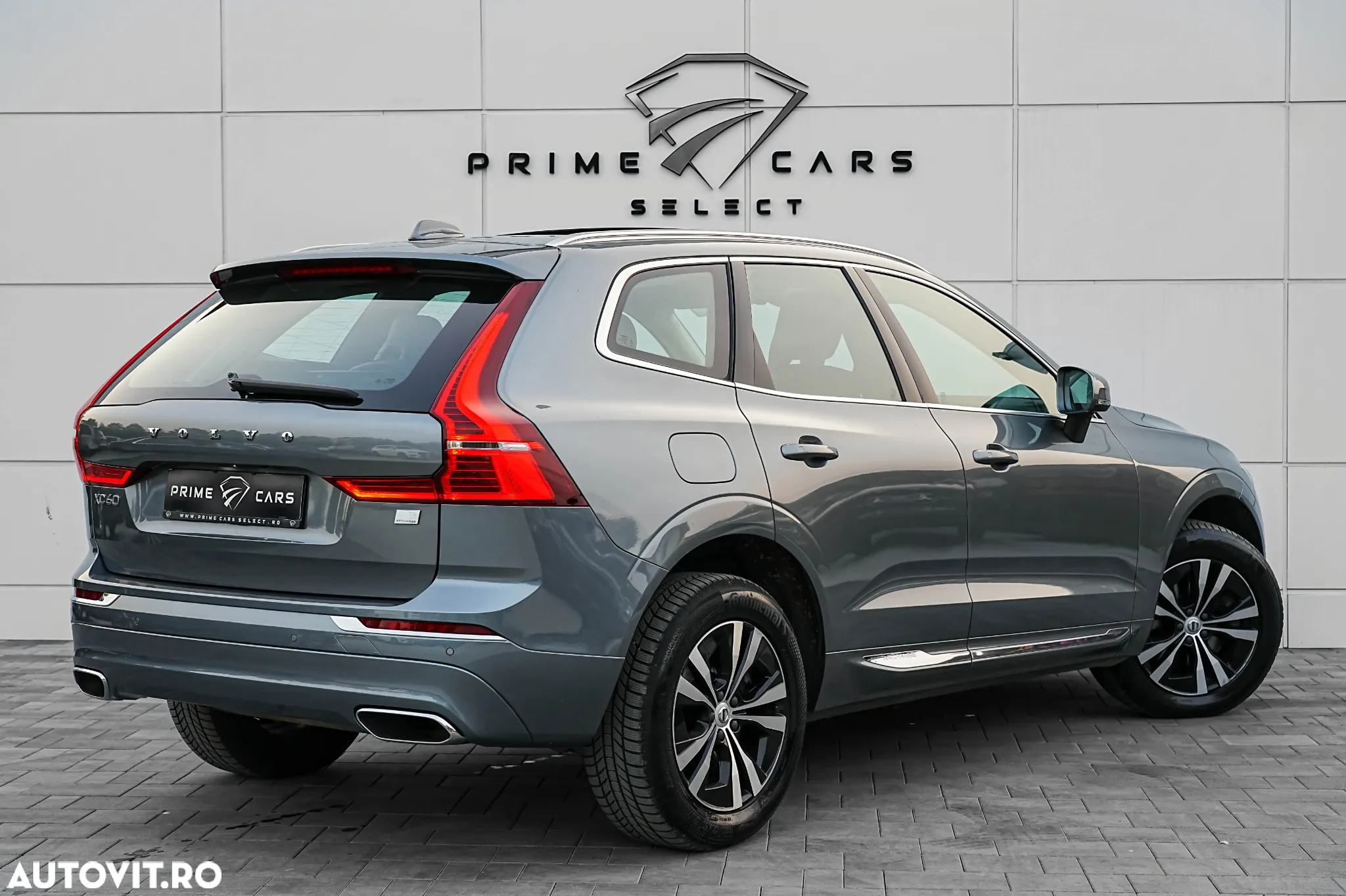 Volvo XC 60 T6 AWD Plug-in Hybrid Core - 4