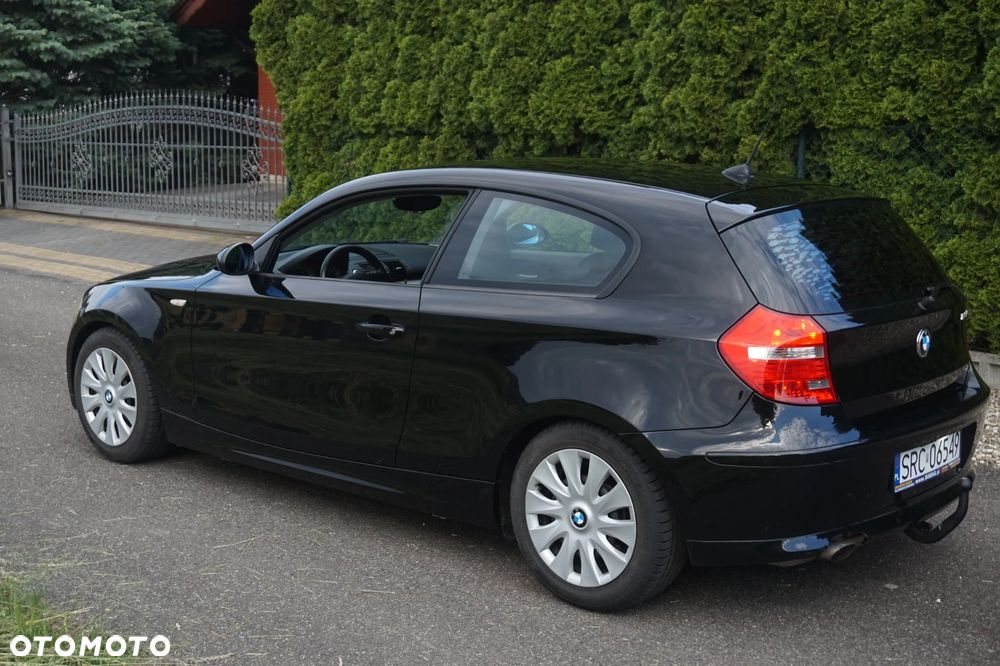 BMW Seria 1 116i - 8