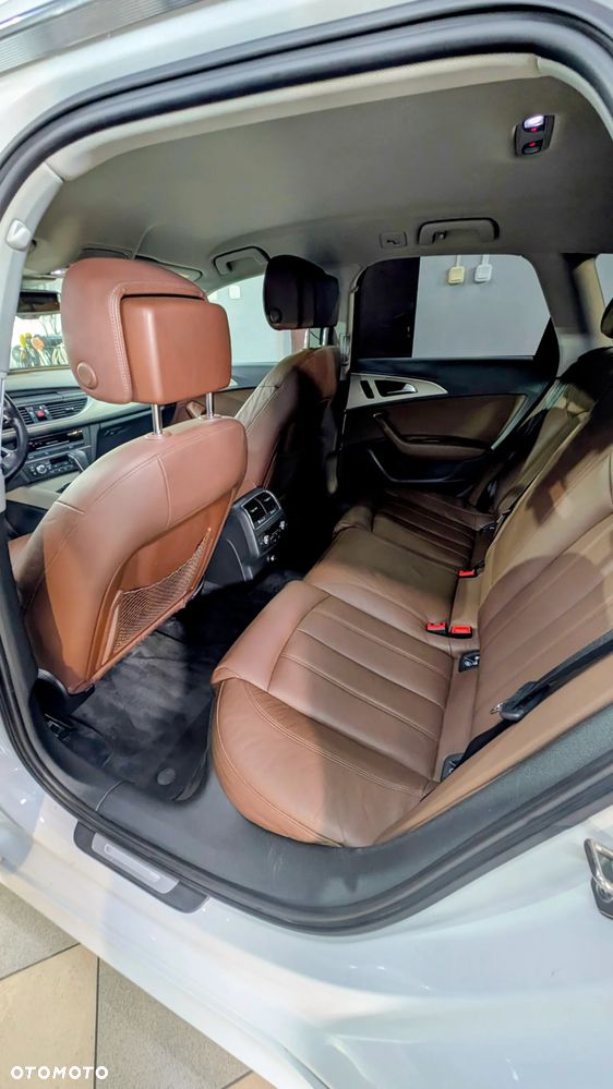 Audi A6 Avant 2.0 TDI Ultra S tronic - 10