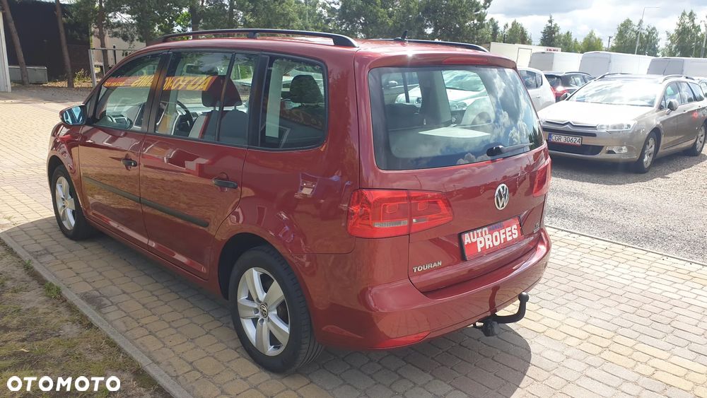 Volkswagen Touran - 4