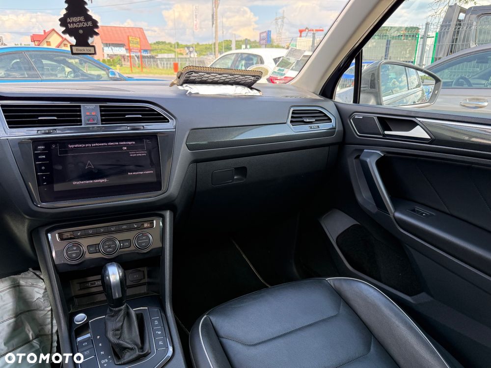 Volkswagen Tiguan - 11