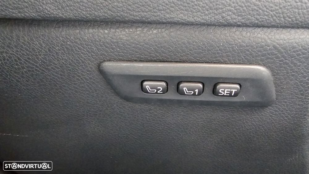 Toyota Avensis SW 2.0 D-4D Luxury+GPS - 27