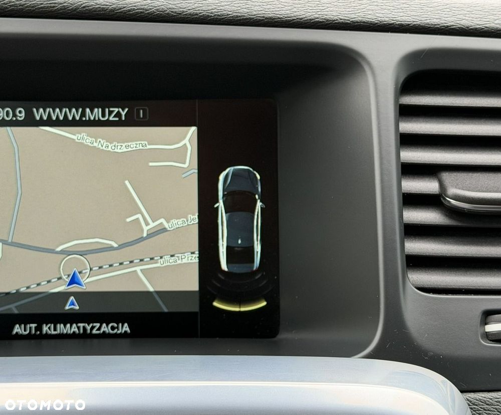 Volvo S60 D3 Drive-E Momentum - 30