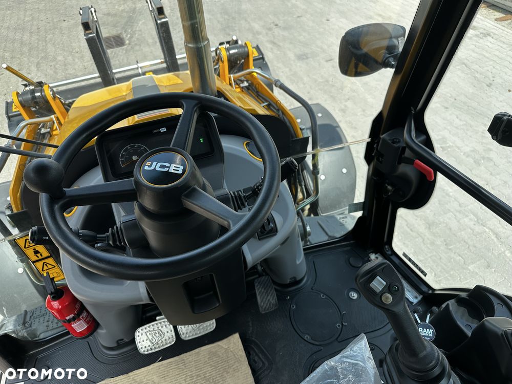 JCB 3CX PRO - 23