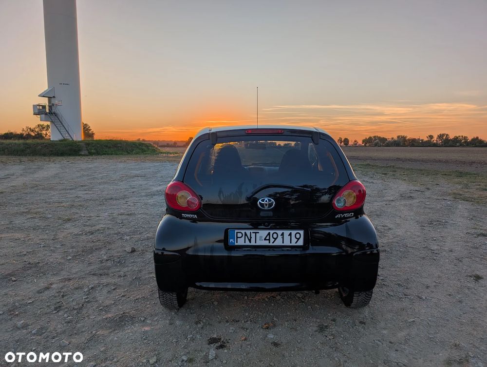 Toyota Aygo Black - 3