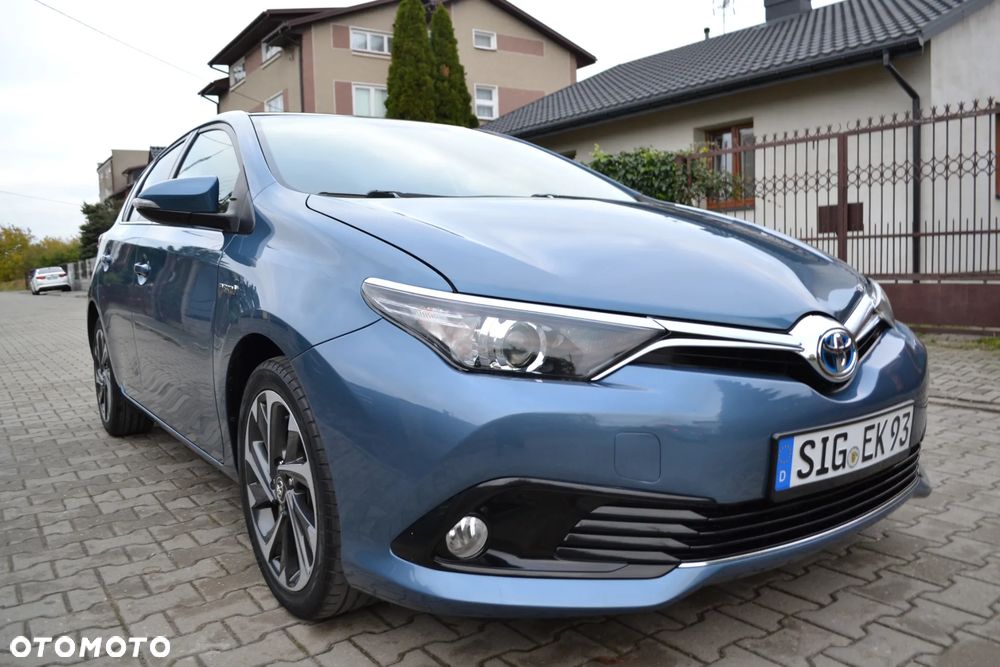 Toyota Auris - 11