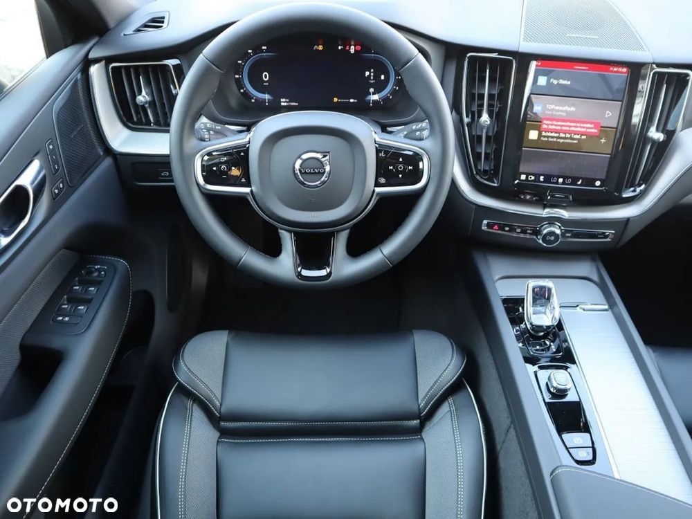 Volvo XC 60 B4 B Plus Dark - 9