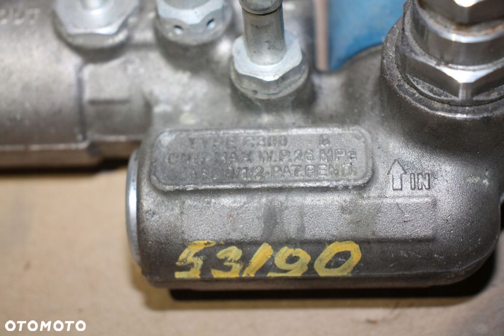 volvo reduktor parownik rozdzielacz ciśnienia gazu cng 110r-000082 - 2