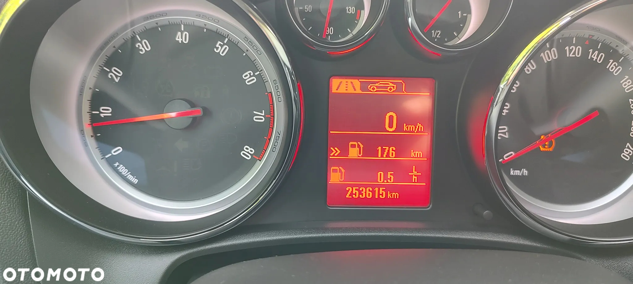 Opel Astra IV 1.4 T Business S&S EU6 - 12