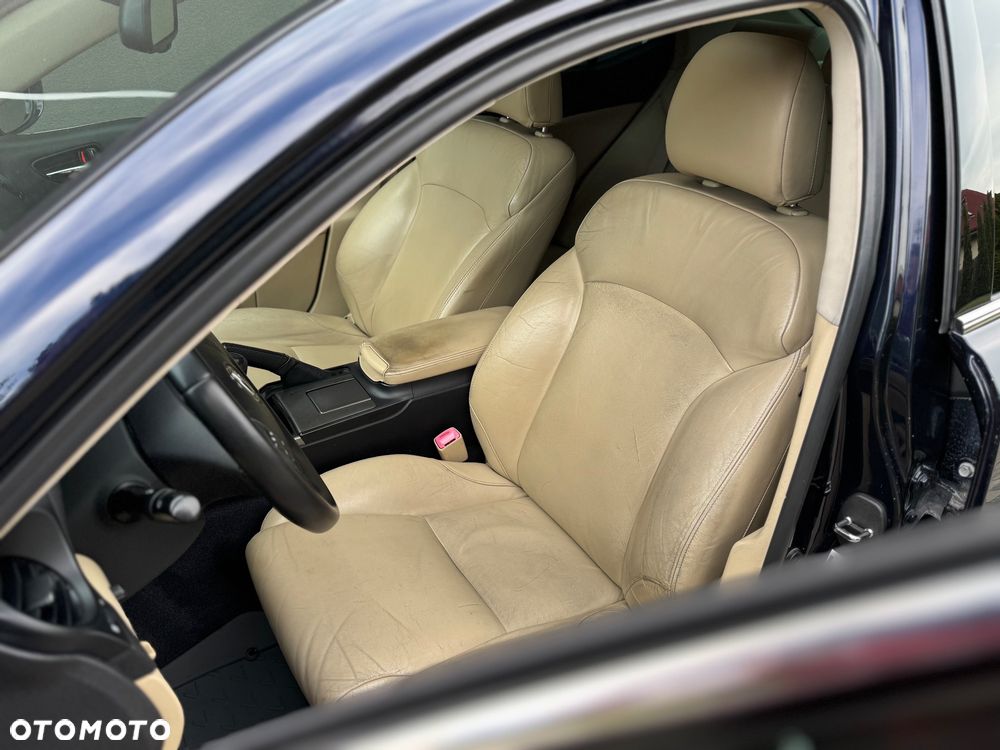 Lexus IS 250 Sport - 16
