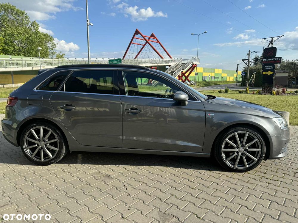 Audi A3 Sportback 1.6 TDI S tronic Ambition - 2