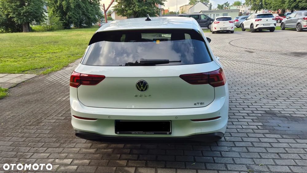 Volkswagen Golf - 9