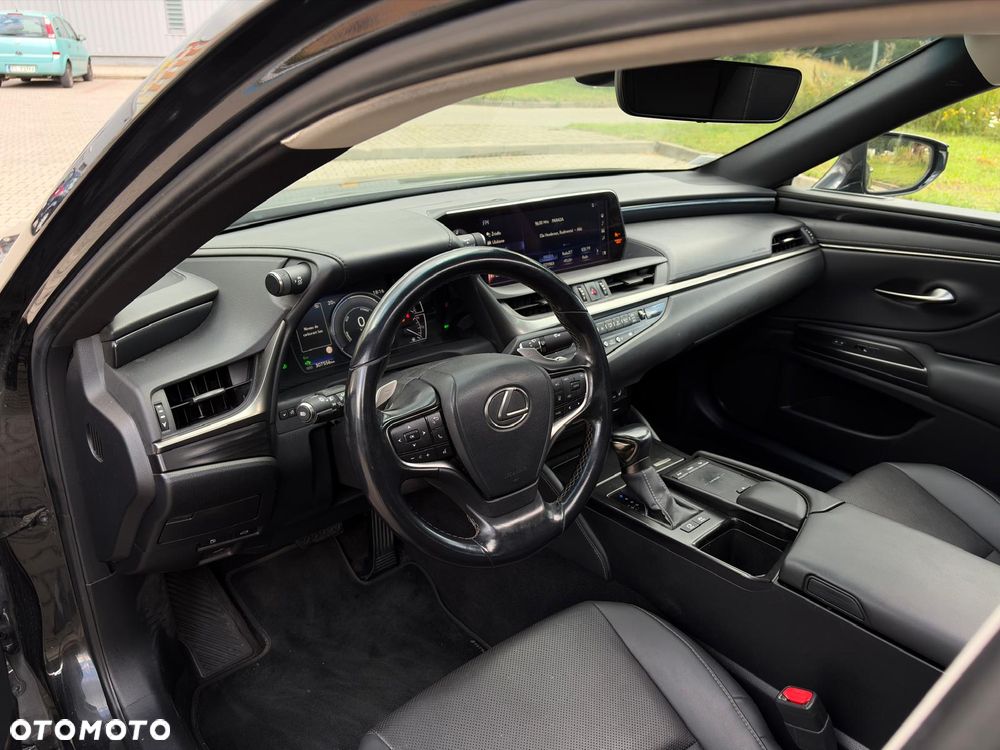 Lexus ES 300h Elegance - 13