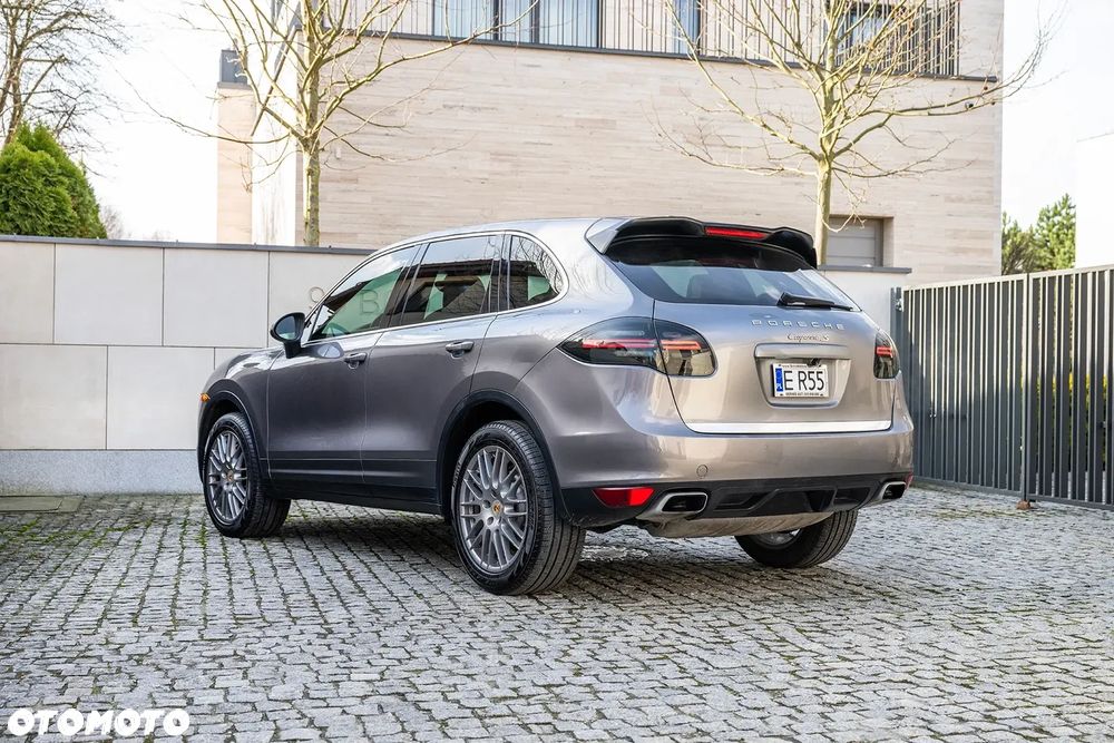 Porsche Cayenne S - 5