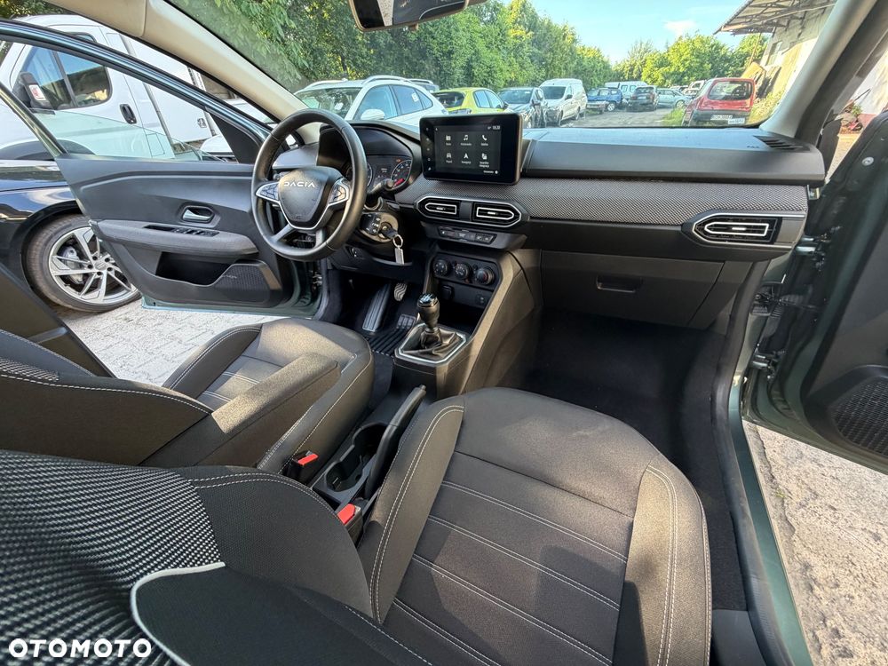 Dacia Sandero - 8