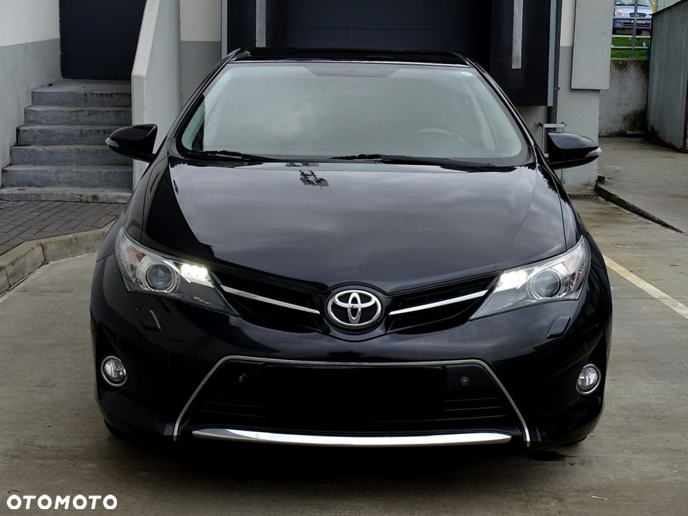 Toyota Auris 1.6 Executive - 2