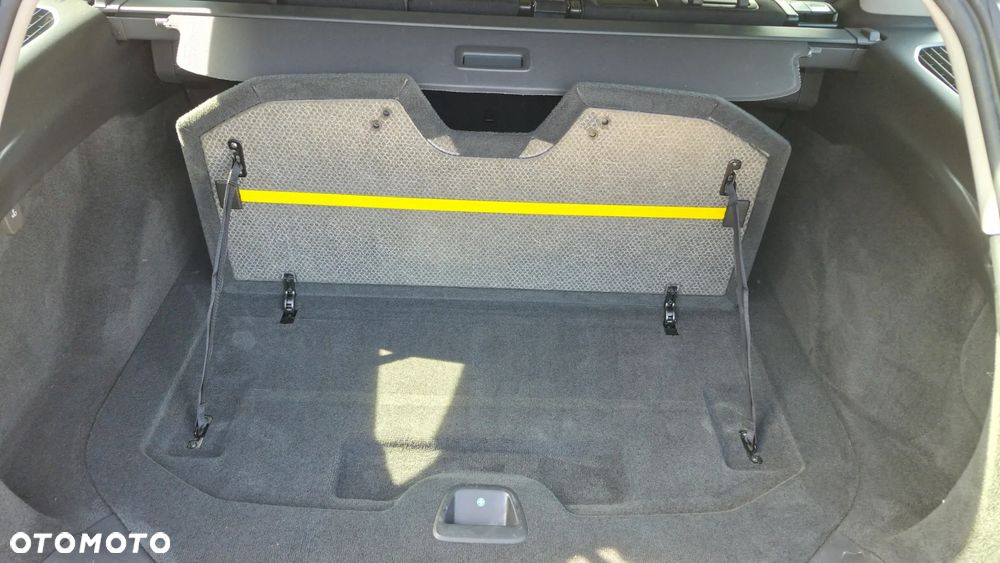 Volvo V60 D3 Geartronic Summum - 17