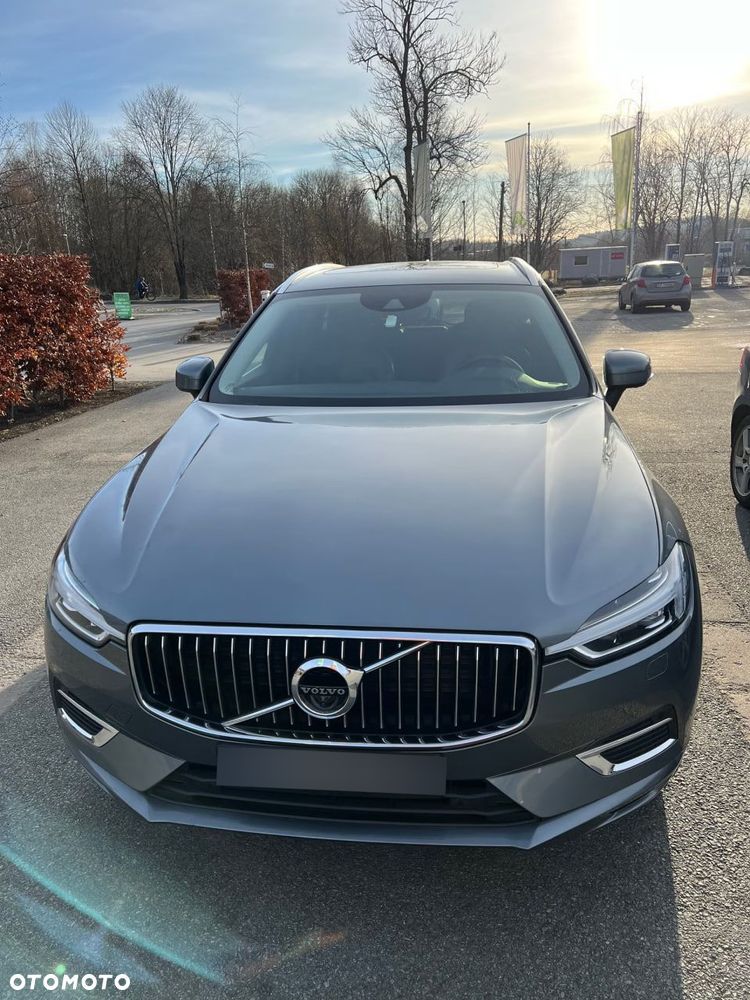 Volvo XC 60 T6 Plug-In Hybrid AWD R-Design - 3