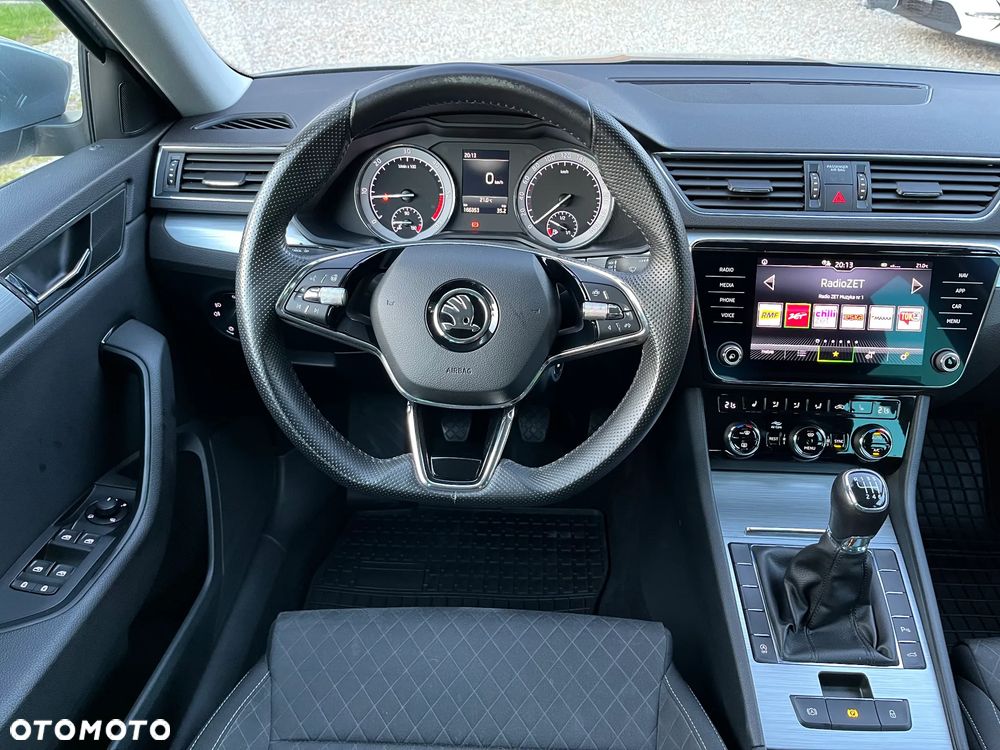 Skoda Superb 2.0 TDI SCR Ambition - 9