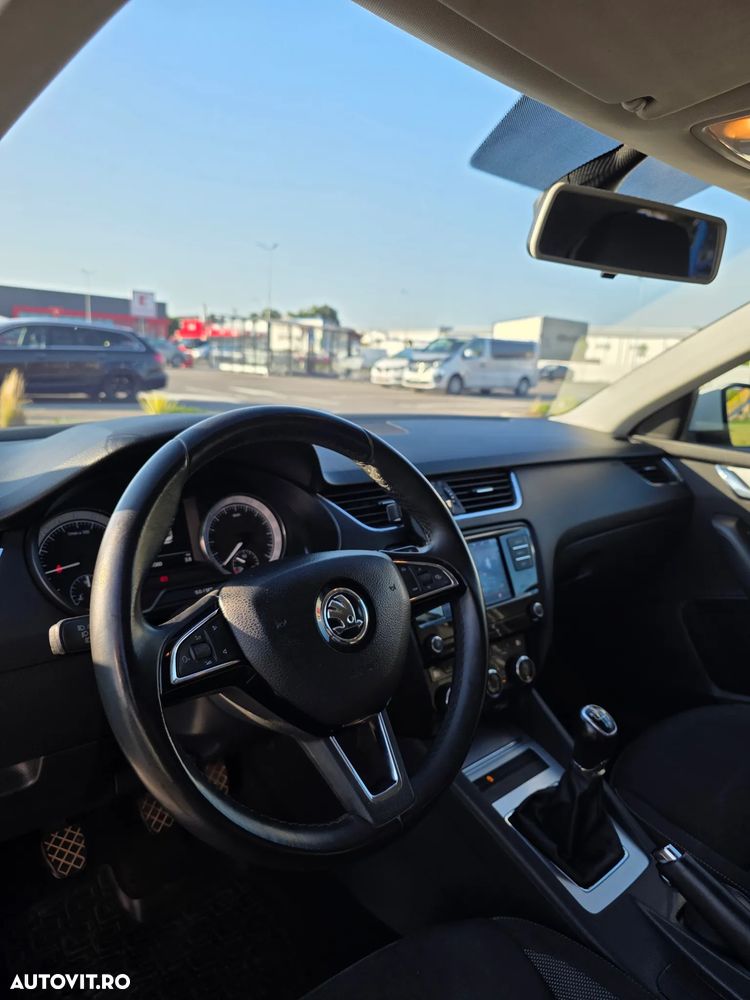 SKODA Octavia 2019 — imagine 8