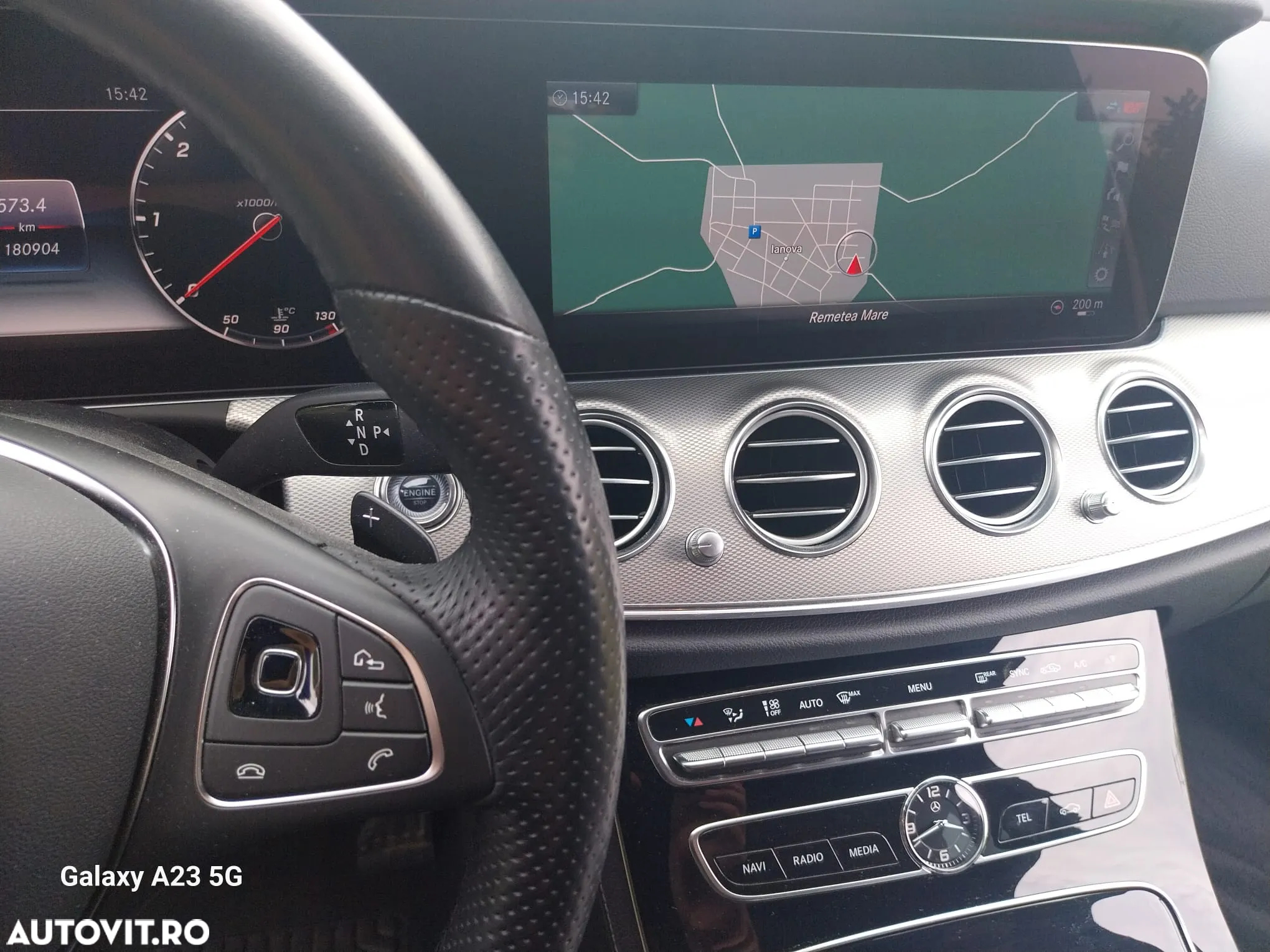 Mercedes-Benz E 200 d T 9G-TRONIC Avantgarde - 18