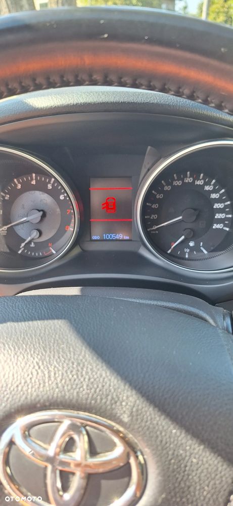 Toyota Avensis 2017 photo 5