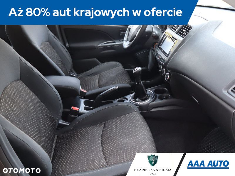 Mitsubishi ASX - 10