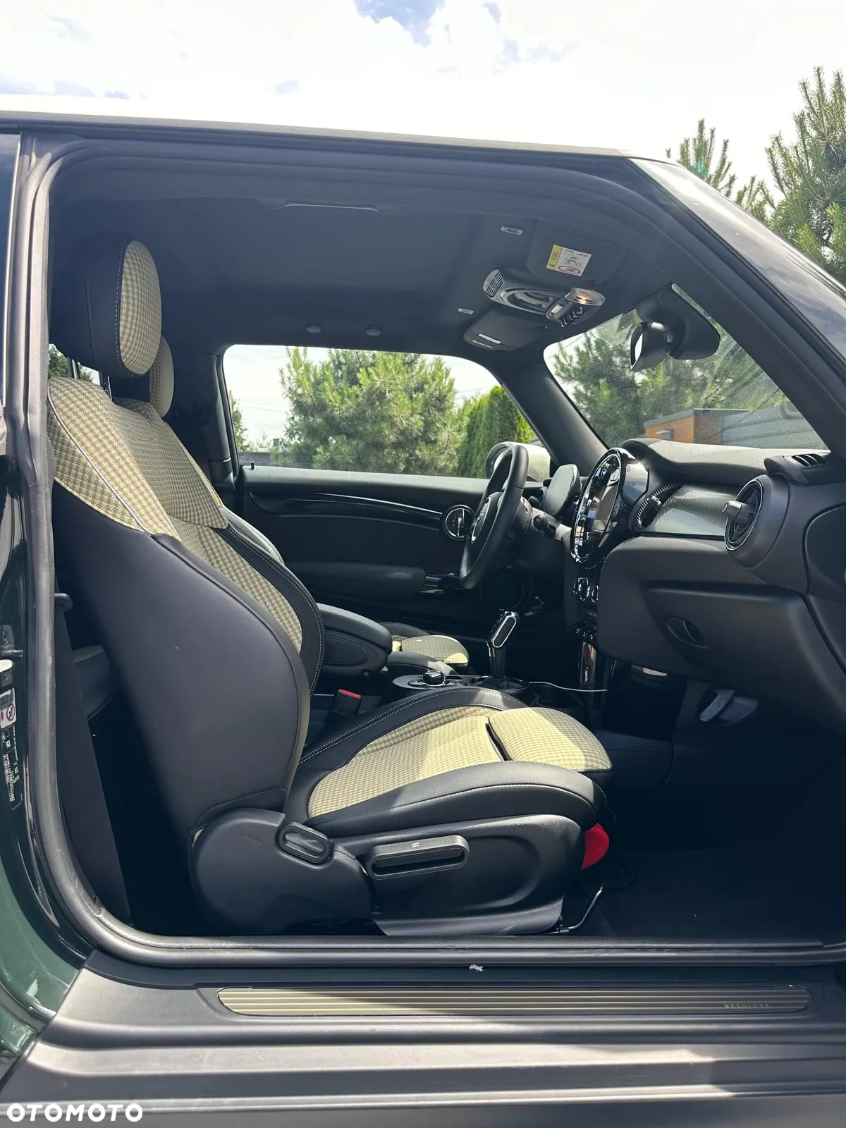 MINI Cooper SE - 12