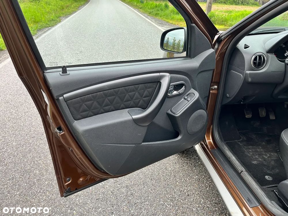 Dacia Duster 1.6 Ambiance - 23