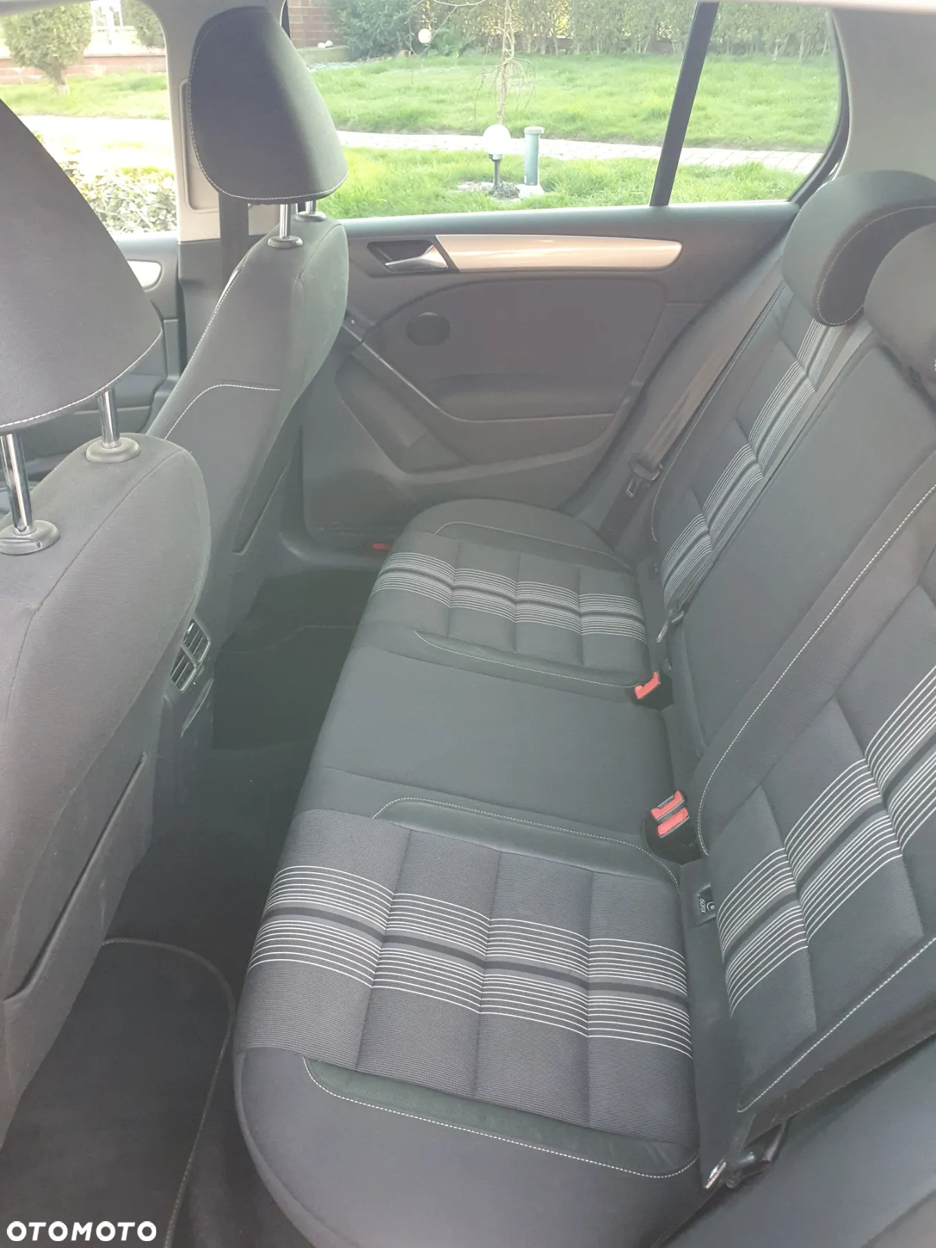Volkswagen Golf 1.6 TDI DPF BlueMotion Technology DSG MATCH - 9