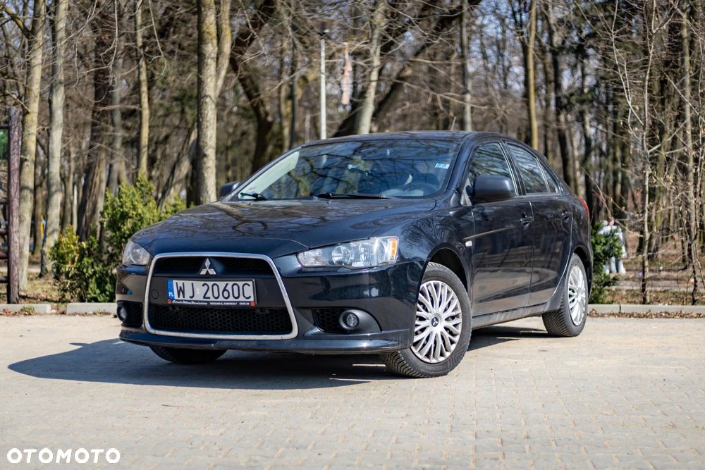 Mitsubishi Lancer 1.8 Invite - 4